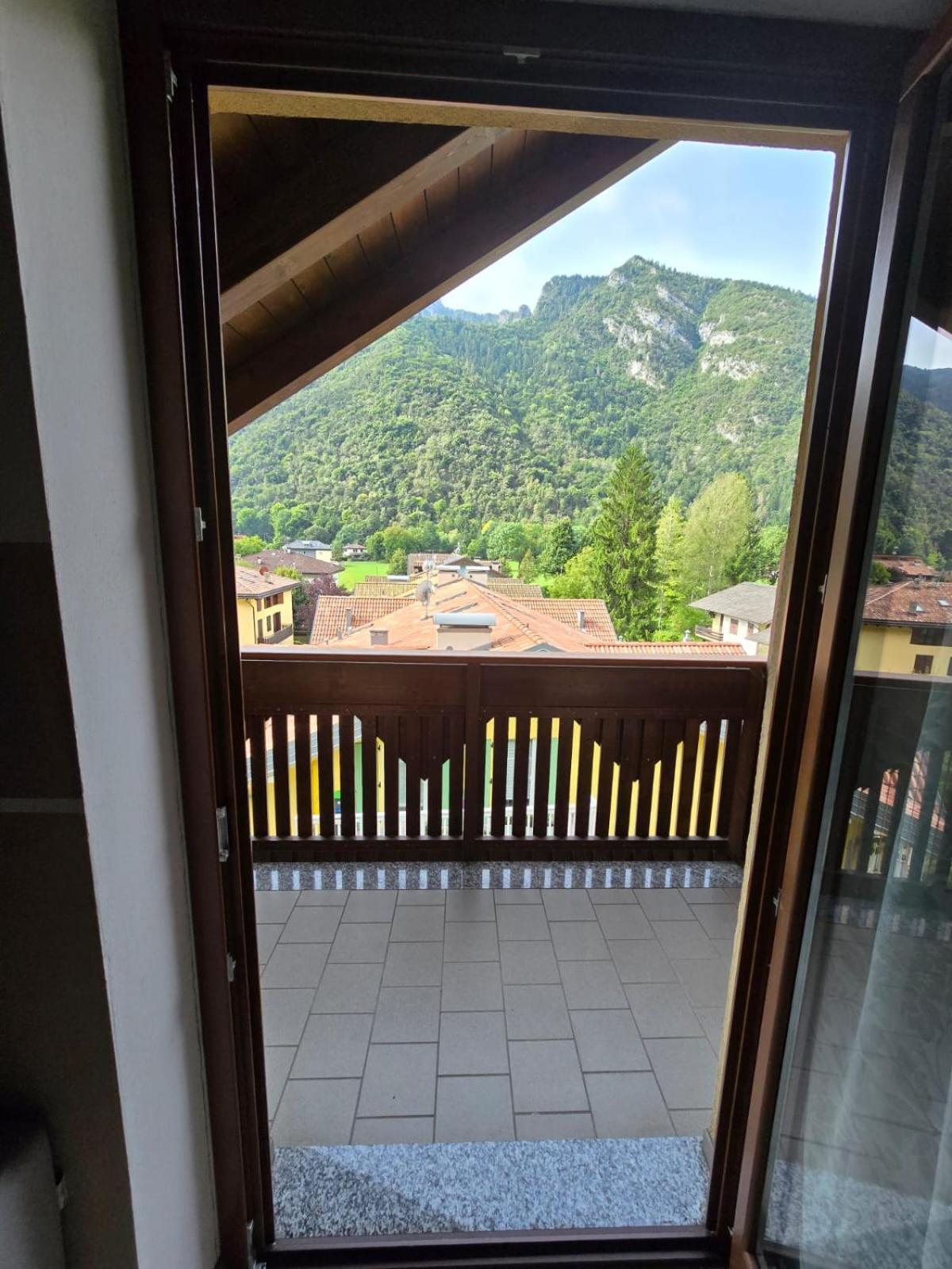 Casa Ornella Apartment LEDRO Luaran gambar