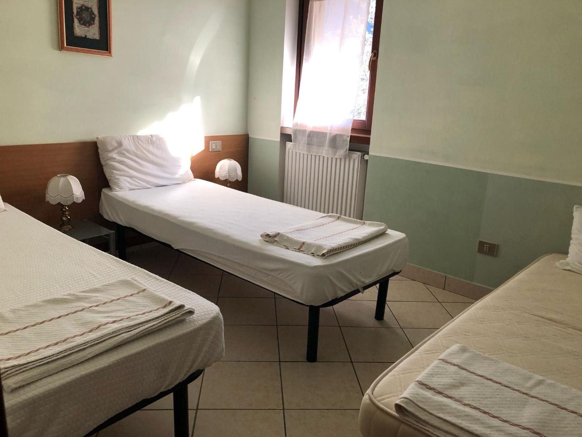 Casa Ornella Apartment LEDRO Luaran gambar
